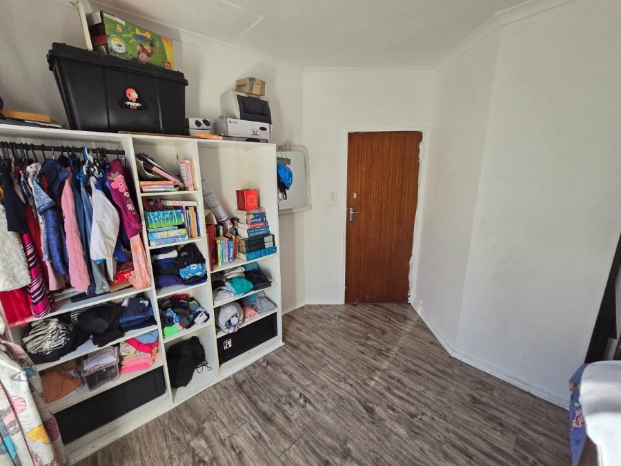 3 Bedroom Property for Sale in Kenwyn Western Cape